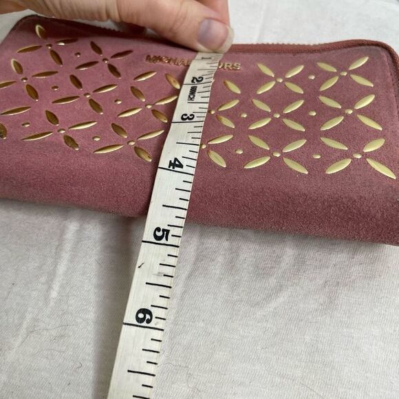 Michael Kors Large Zip Around Suede Wallet Rose Pink Gold Detail Clutch Case - Picture 6 of 10